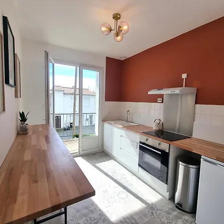 Les Pieds Dans L'eau 200m * Royan