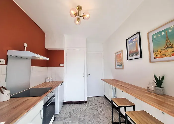 Les Pieds Dans L'eau 200m * Royan